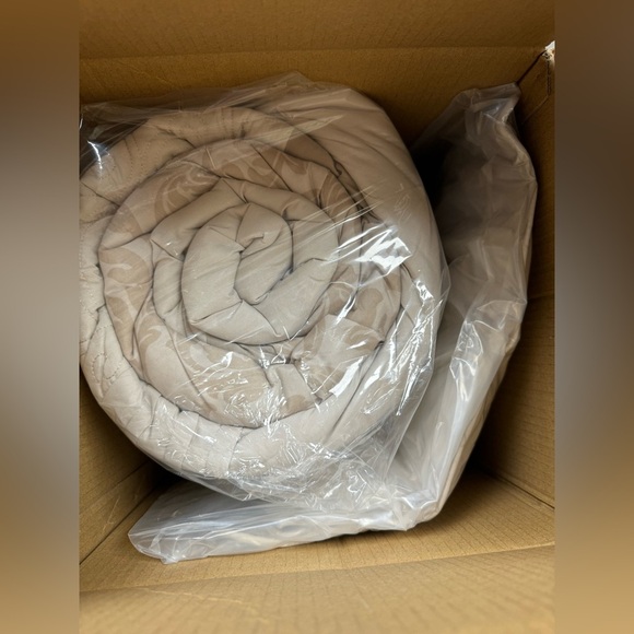 510 Design Comforter Set - Picture 4 of 5